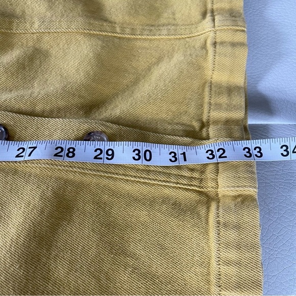 Aritzia wilfred free jumper worn on Josie on Riverdale size 4 button front - Picture 11 of 12